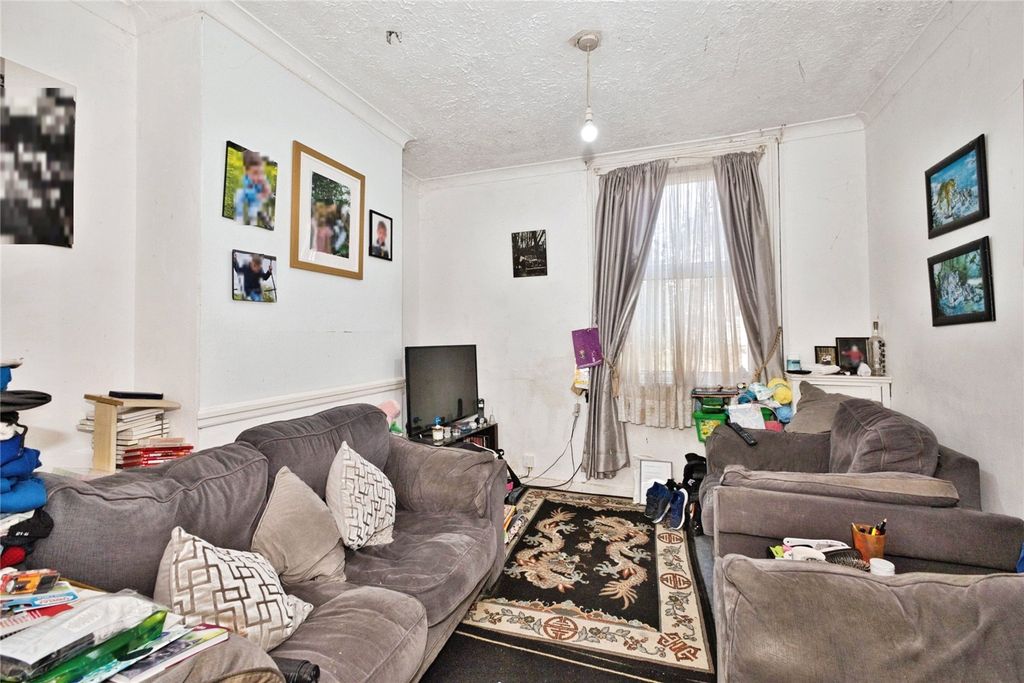 Property photo 3 of 12 Picture No. 04