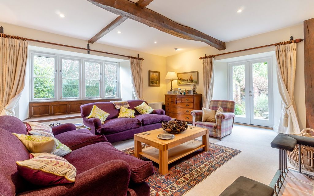 Property photo 3 of 20 Drawing Room