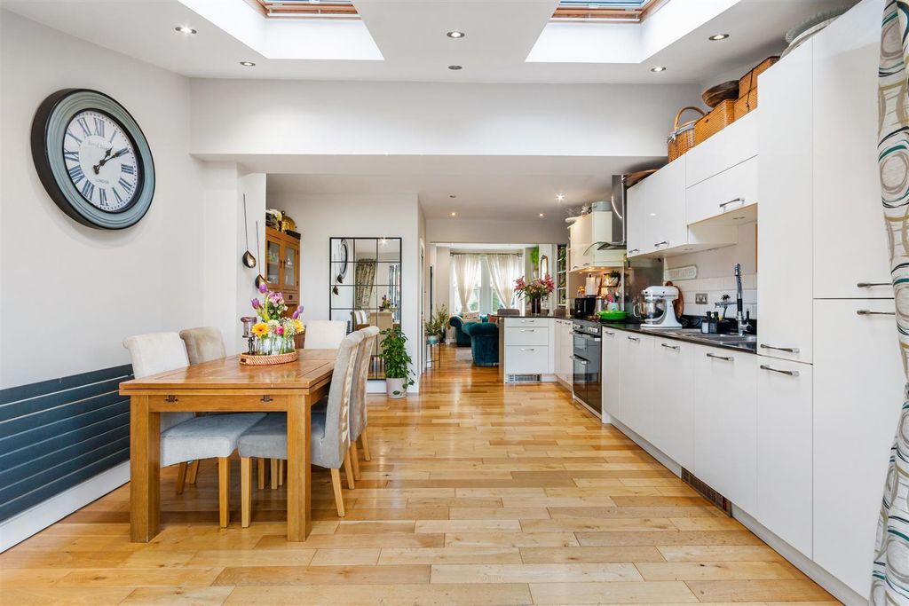 Property photo 3 of 13 Kitchen