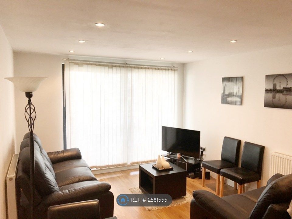 Property photo 1 of 9 Open Plan Living Room