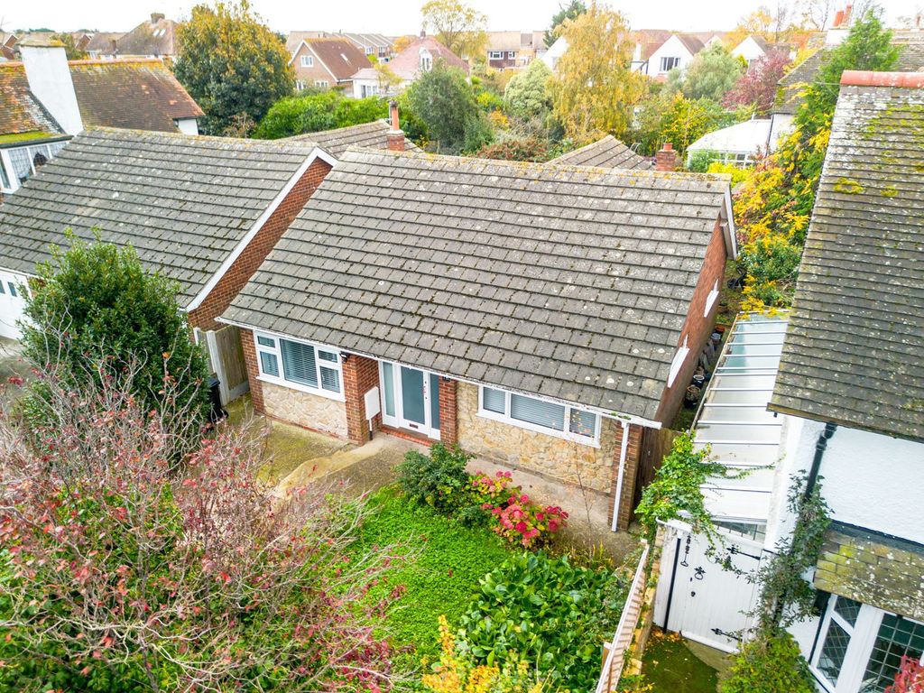 Property photo 2 of 24