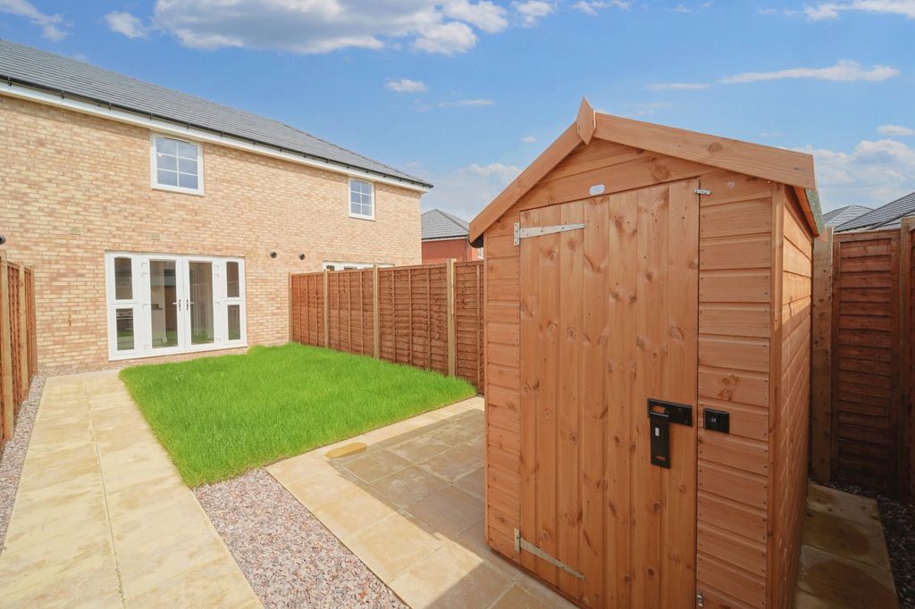 Property photo 2 of 18 Picture No. 04