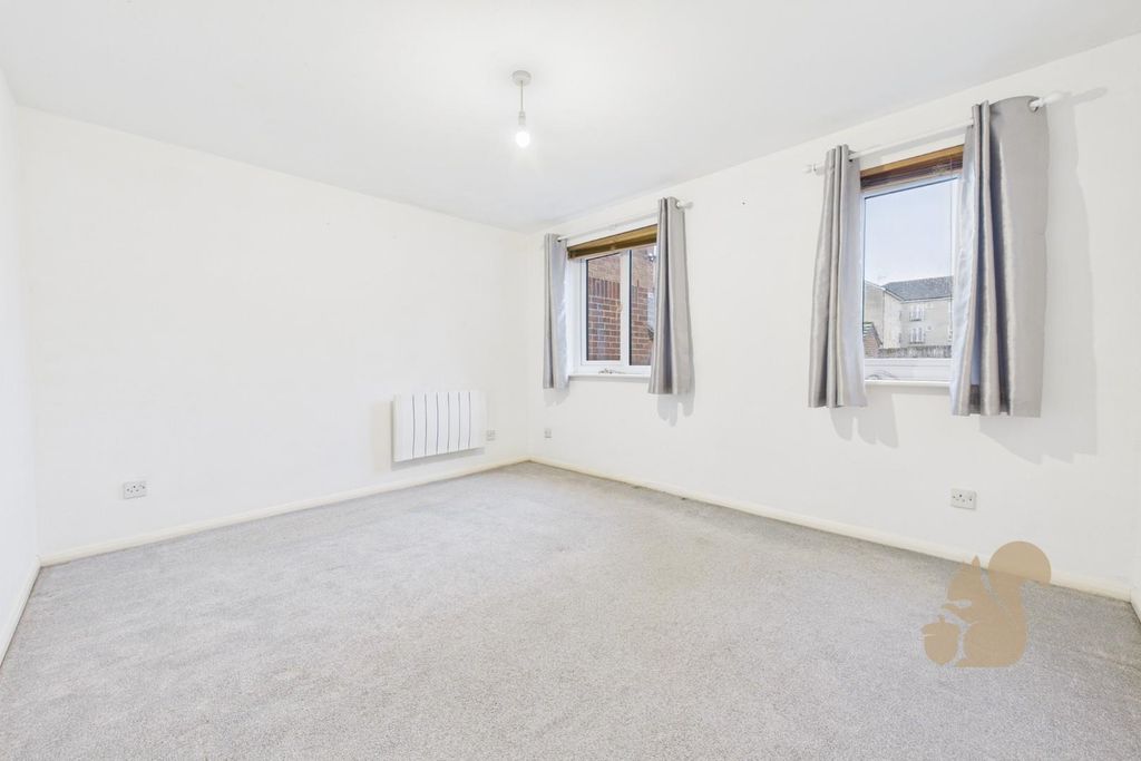 Property photo 2 of 6 Cam01254G0-Pr0391-Still001.Jpg