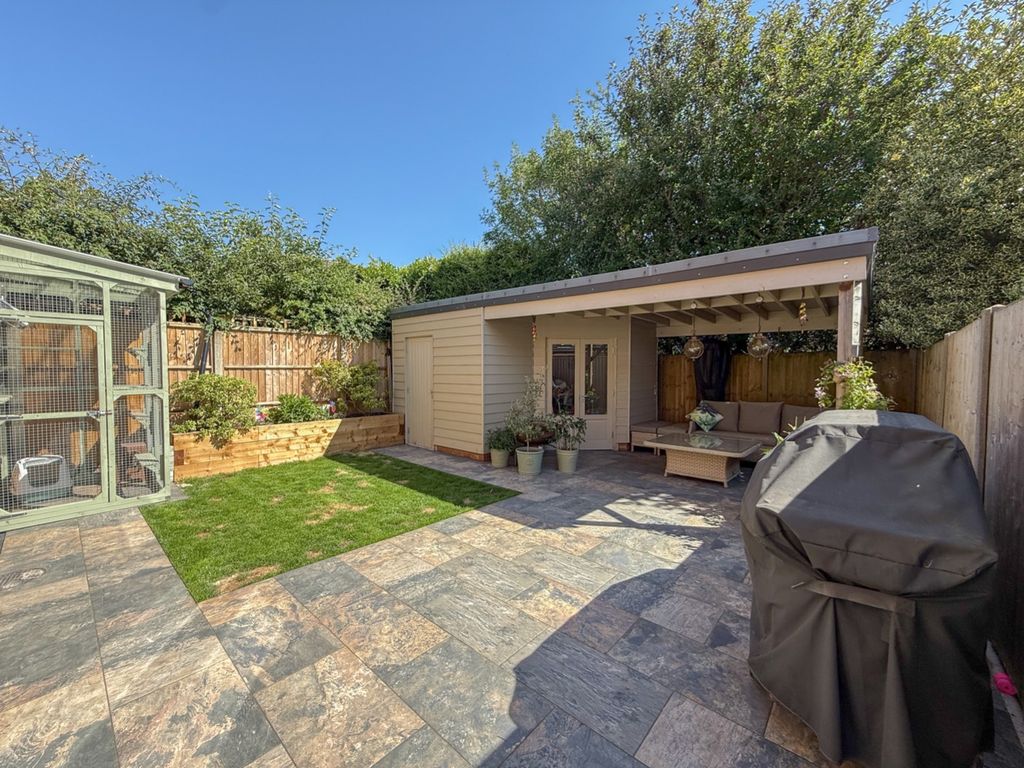 Property photo 3 of 23 2412705