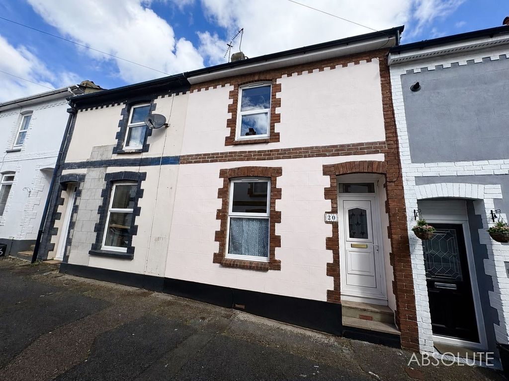 Property photo 1 of 15
