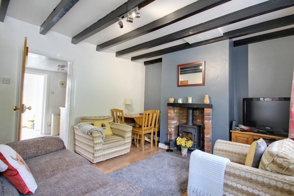 Property photo 2 of 10 Img_1832-Img_1834_Lzn.Jpg