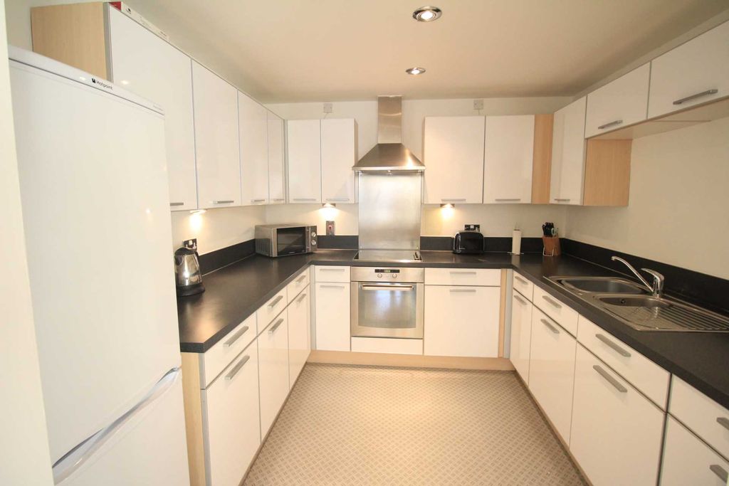 Property photo 3 of 15