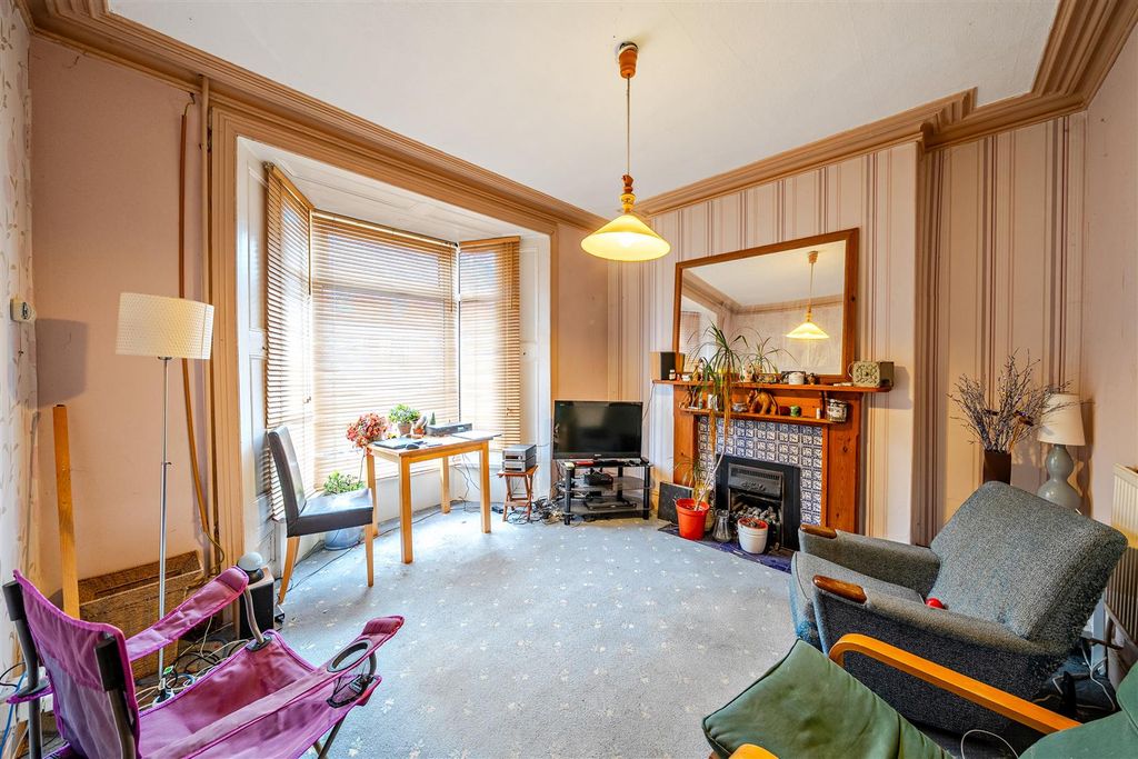 Property photo 2 of 24 1402279-4-6980846869B1E.Jpg