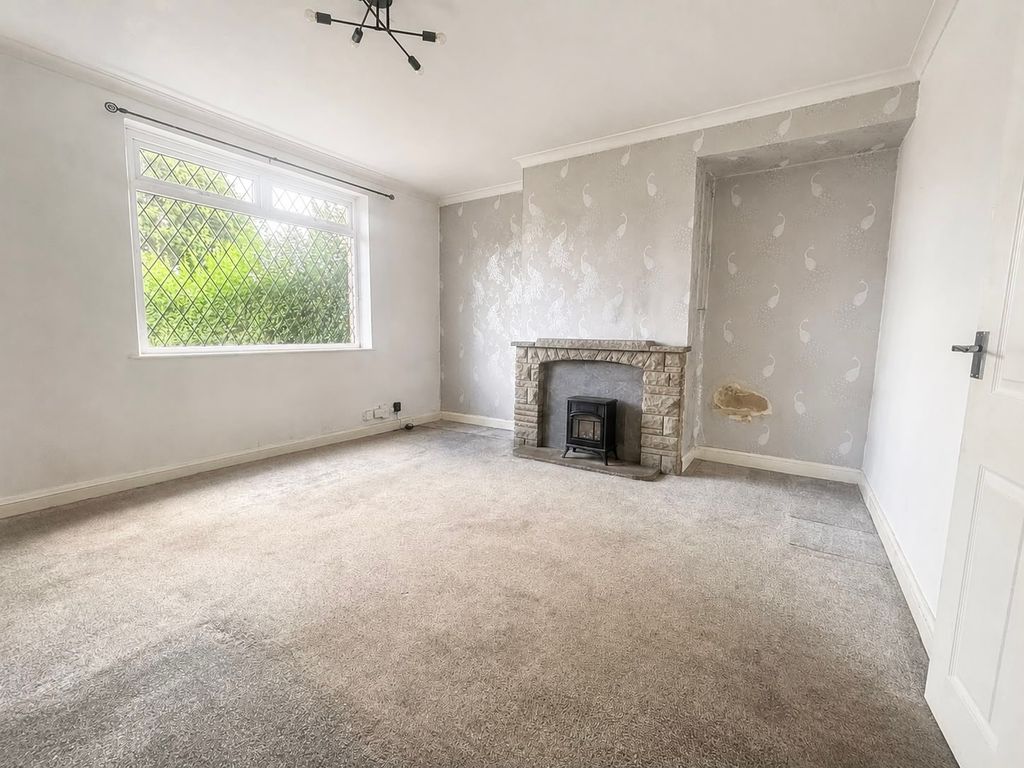Property photo 2 of 8 Living Room