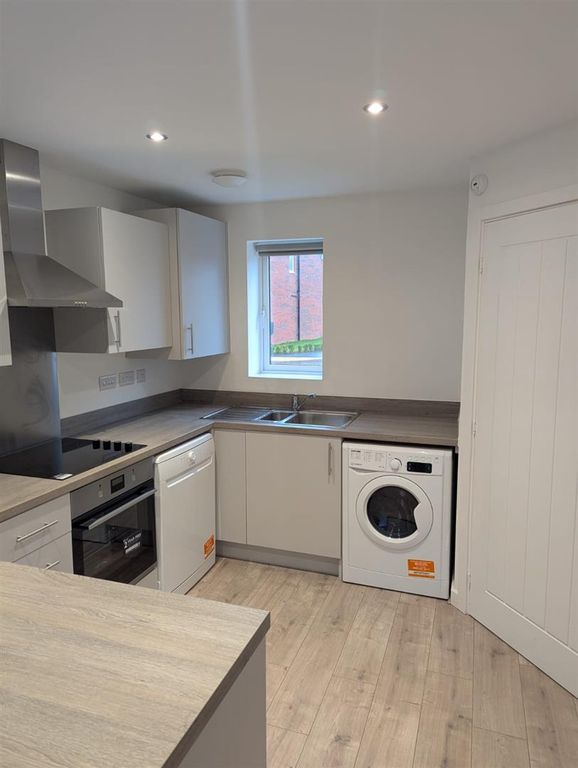 Property photo 2 of 12 4537.Jpg