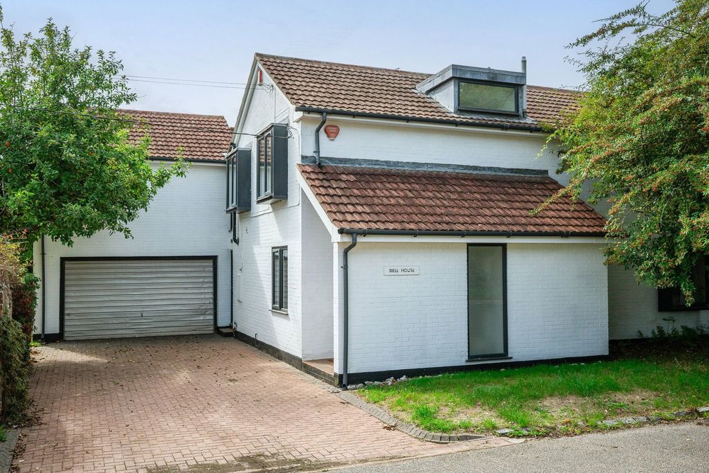 Property photo 1 of 30