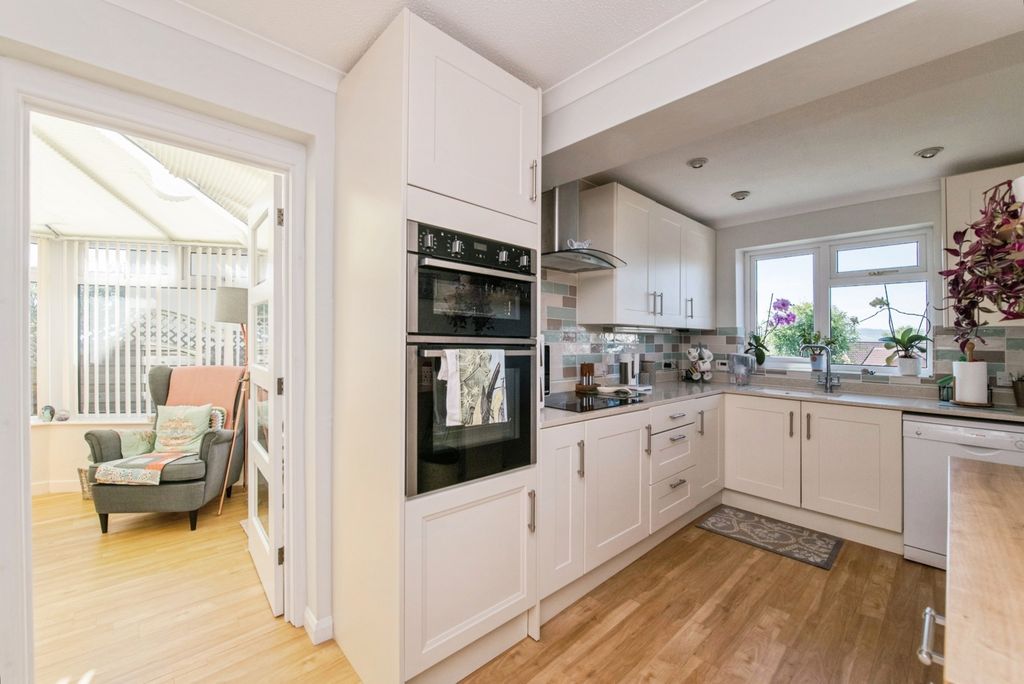 Property photo 2 of 20 Pbox-Img.Jpg