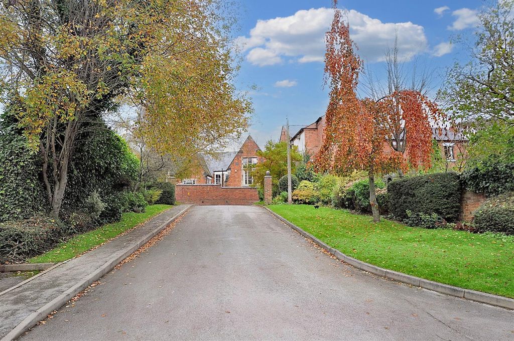 Property photo 2 of 13 Vymfseh5Dkcjkgnhwicwyg.Jpg