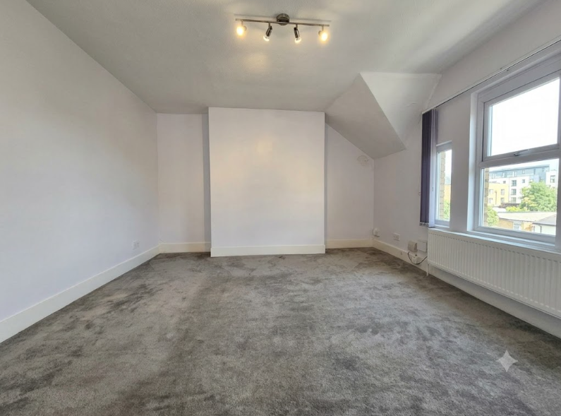 Property photo 2 of 6