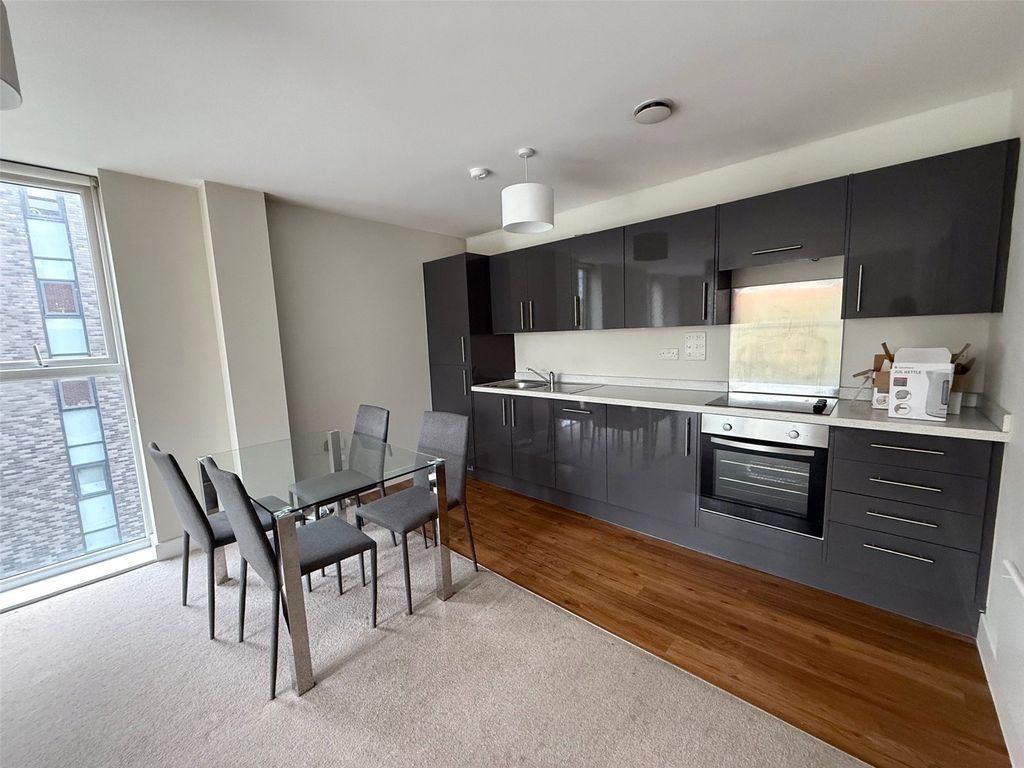 Property photo 2 of 12 Kitchen