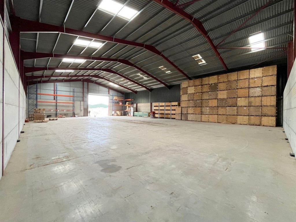 Property photo 2 of 9 5.Jpg