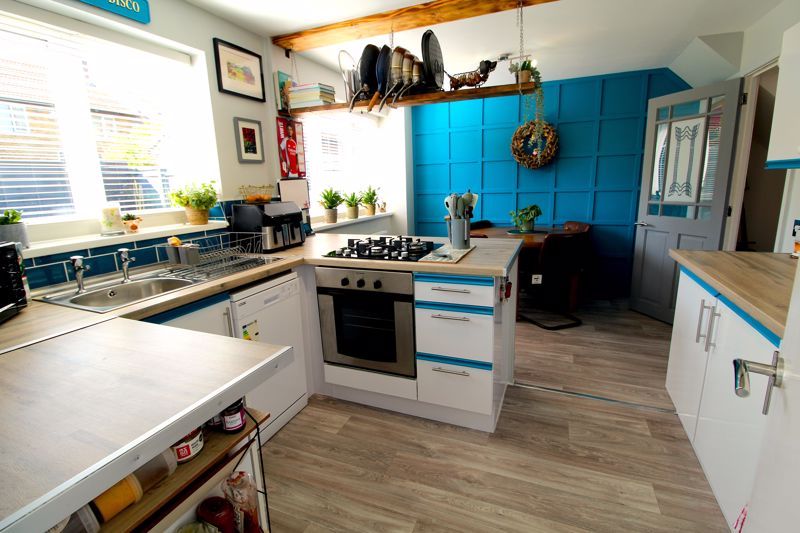 Property photo 3 of 14 Kitchen/Diner