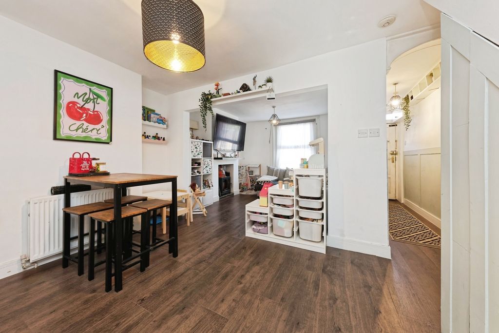 Property photo 1 of 14 Pbox-Img.Jpg