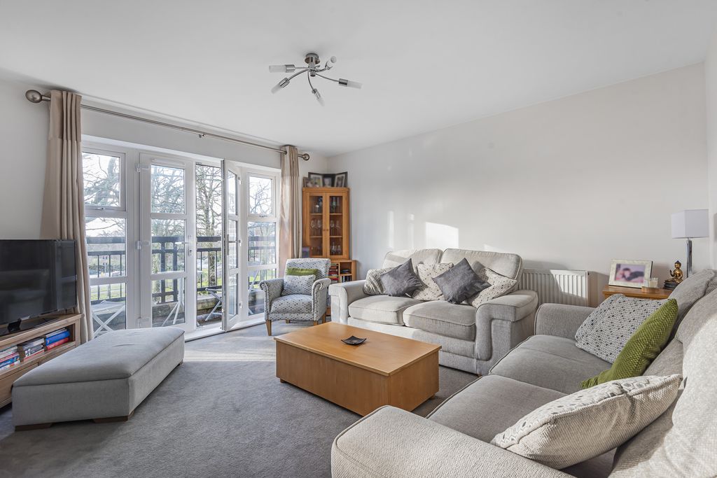 Property photo 2 of 12