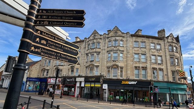 Property photo 1 of 2