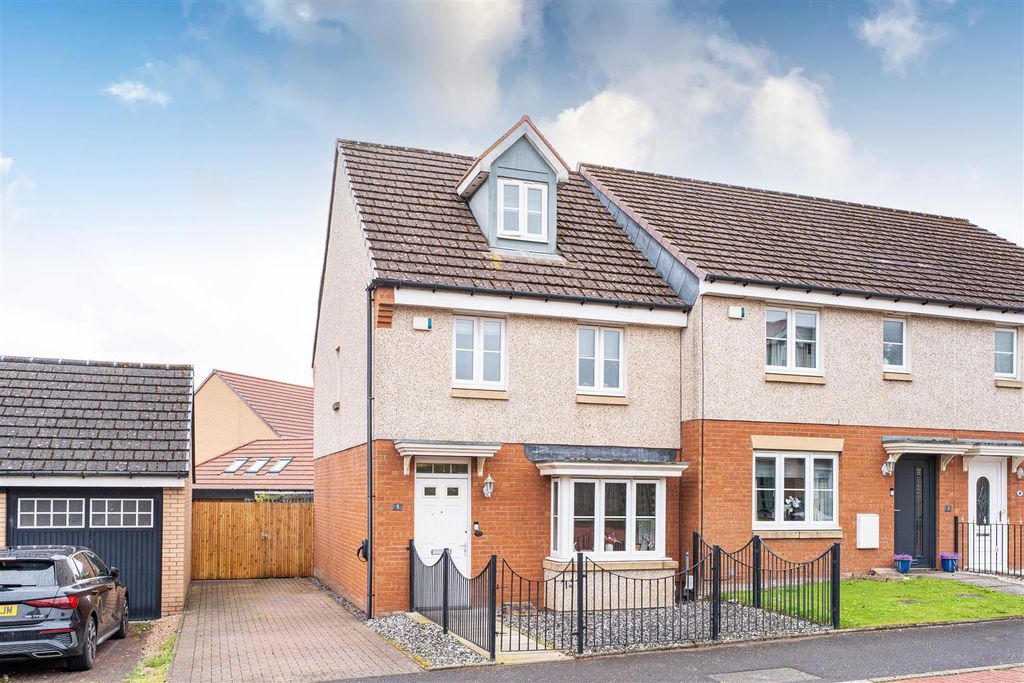 Property photo 1 of 32 5Hoy-29.Jpg