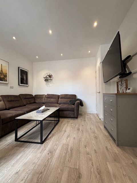 Property photo 3 of 18 Gallery