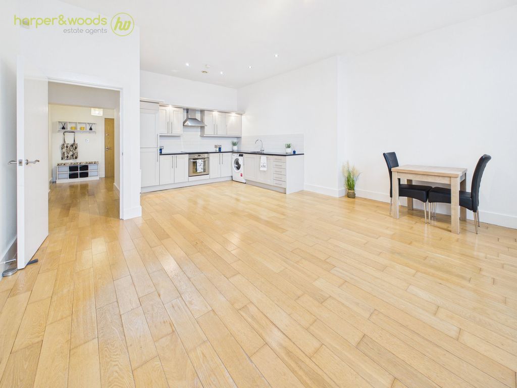 Property photo 2 of 23