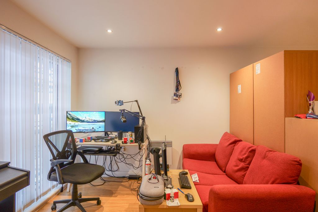 Property photo 2 of 19