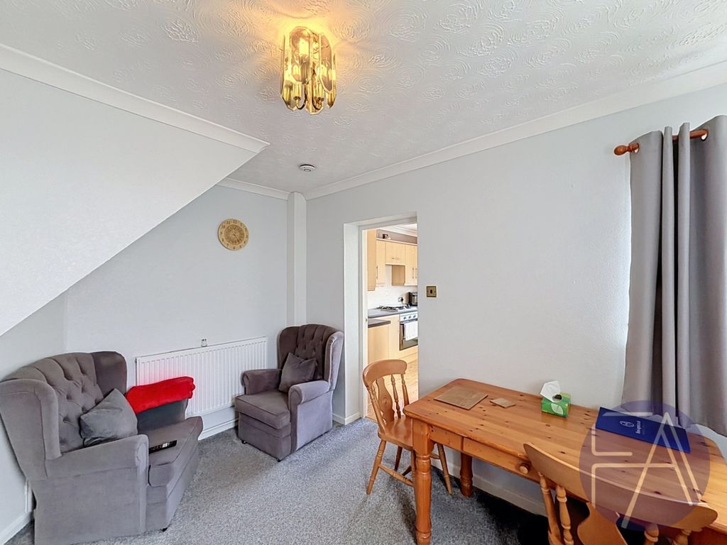 Property photo 3 of 18 5197032