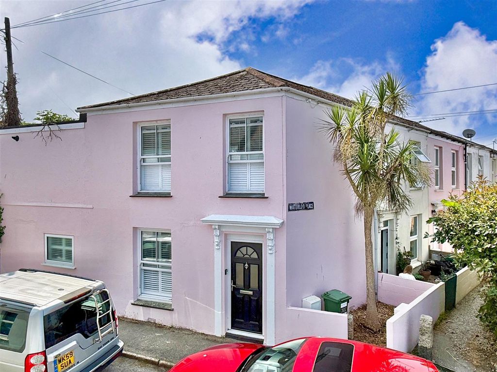 Property photo 2 of 12