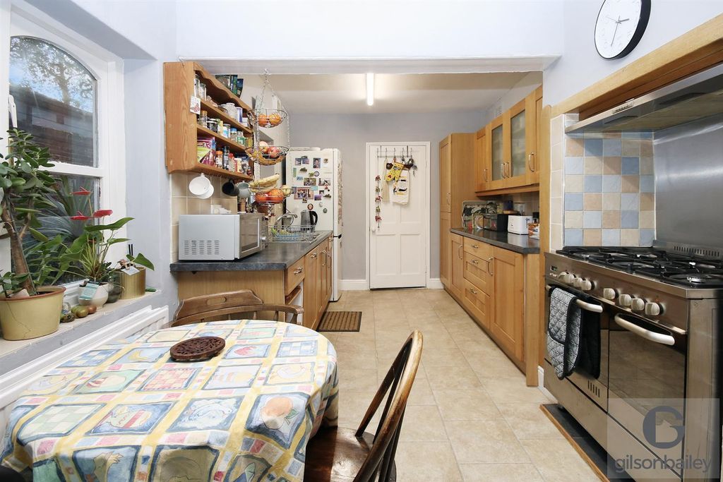 Property photo 3 of 32 3-Img_8826Dp.Jpg