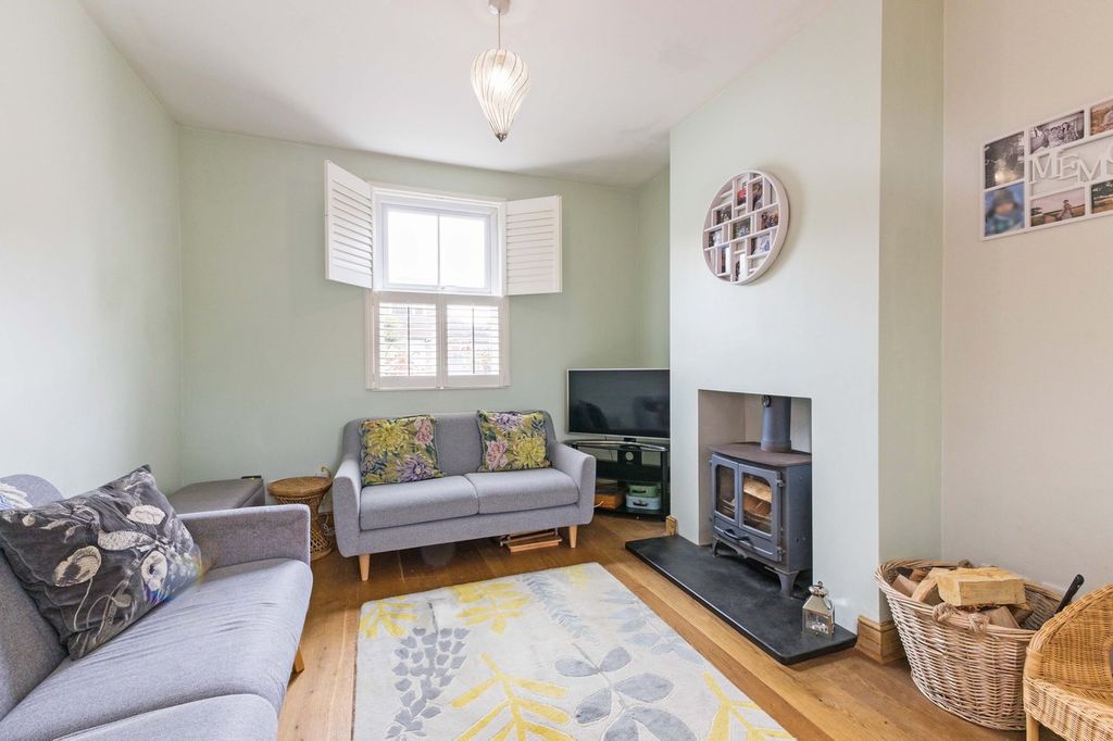 Property photo 2 of 13