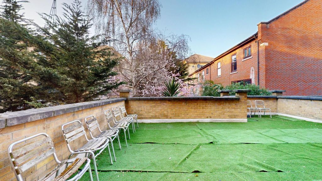 Property photo 3 of 5