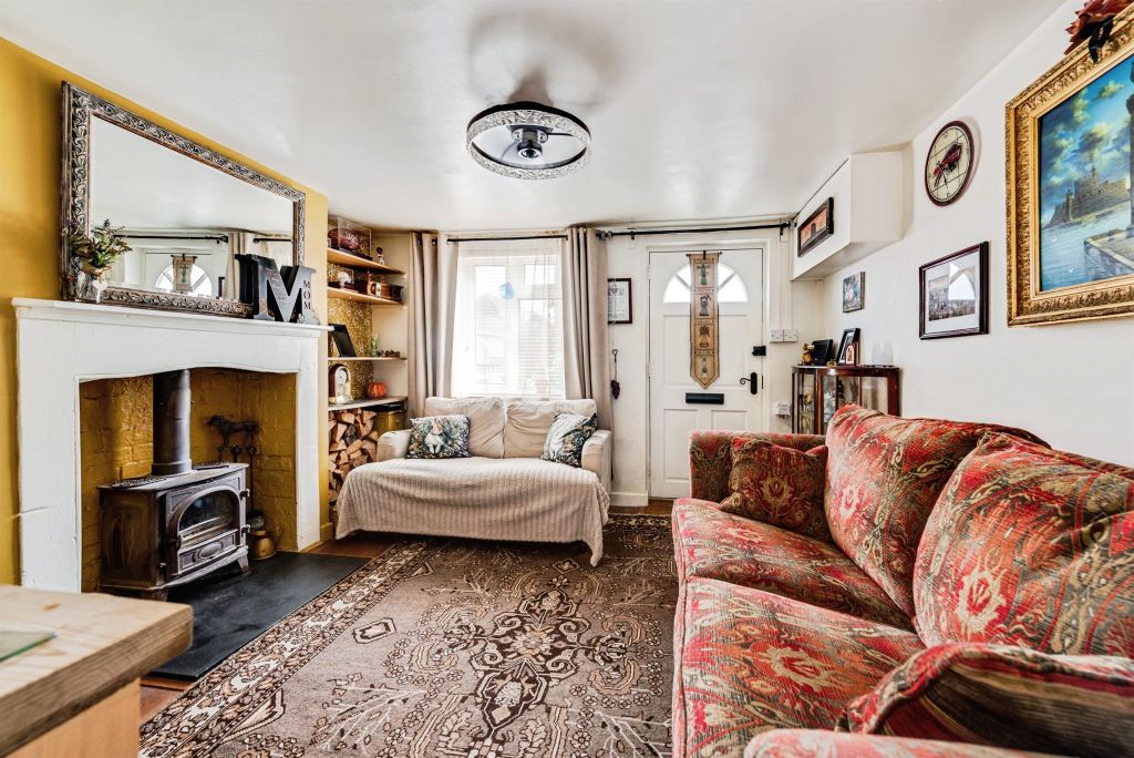 Property photo 2 of 16
