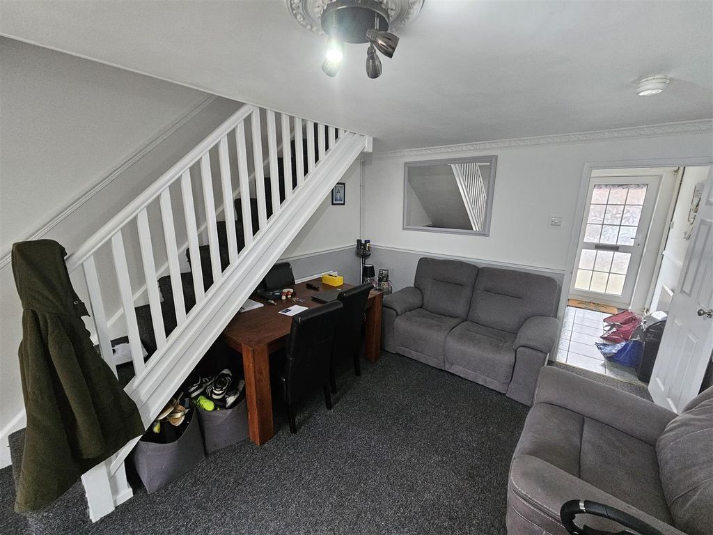 Property photo 3 of 8 20251002_111449[1].Jpg