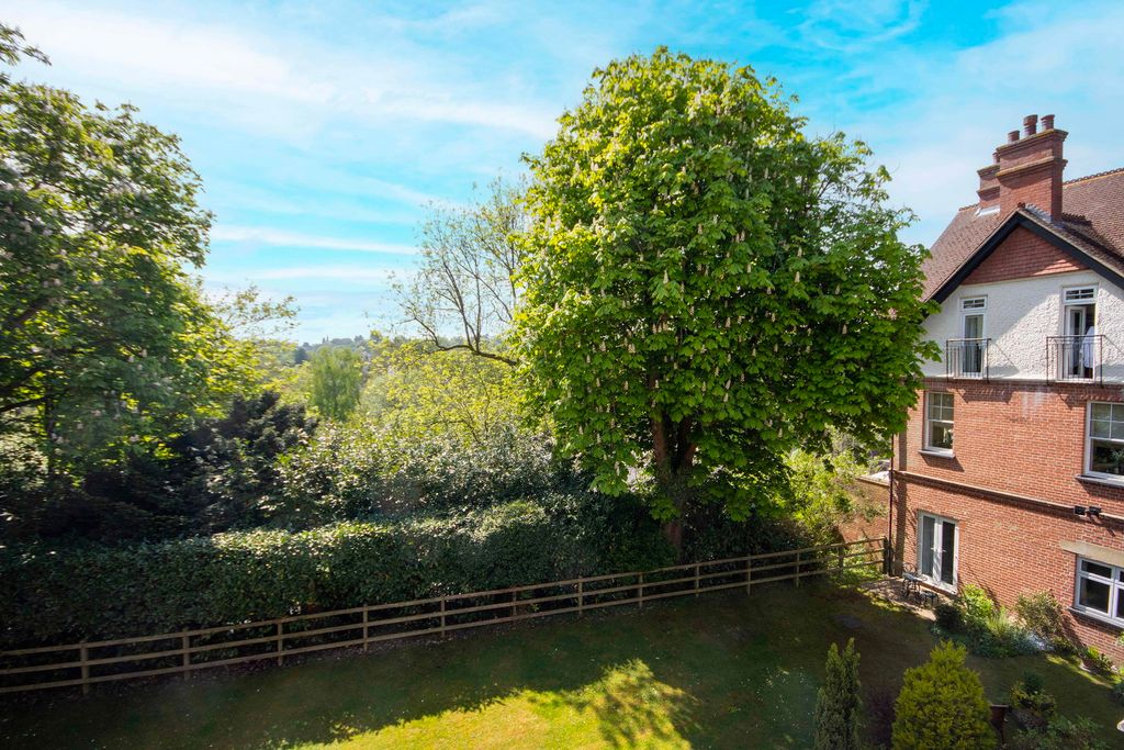 Property photo 3 of 13