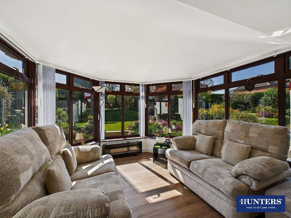 Property photo 3 of 32 Sunroom