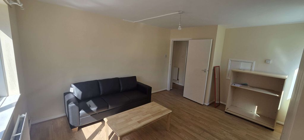 Property photo 3 of 13 Gallery