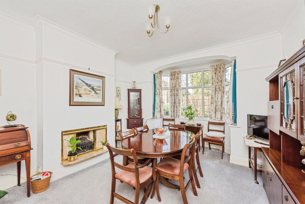 Property photo 3 of 19