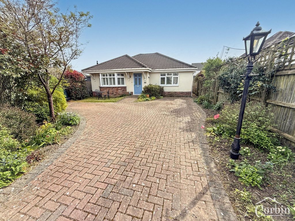 Property photo 1 of 15