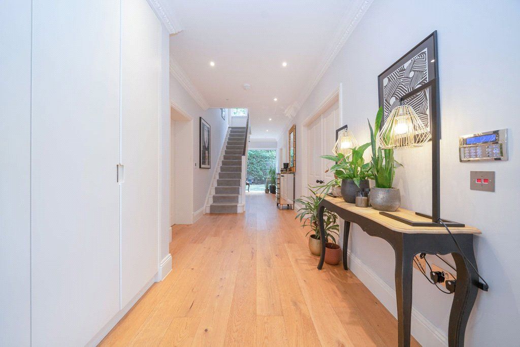 Property photo 2 of 24 Picture No. 32