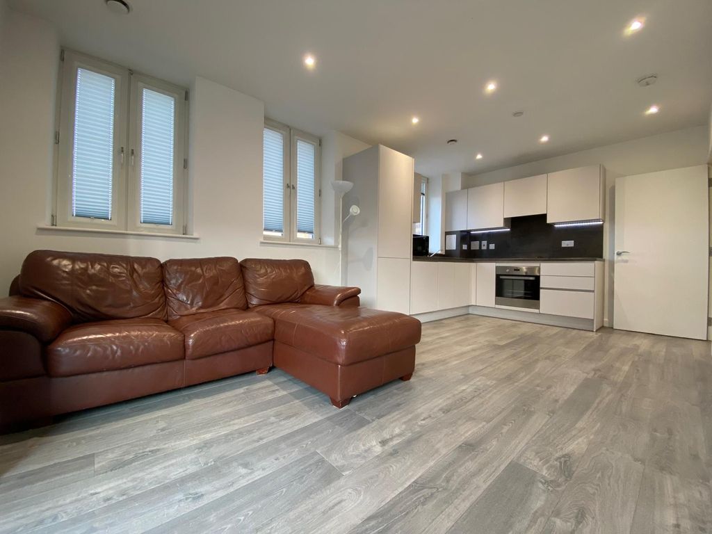 Property photo 1 of 6