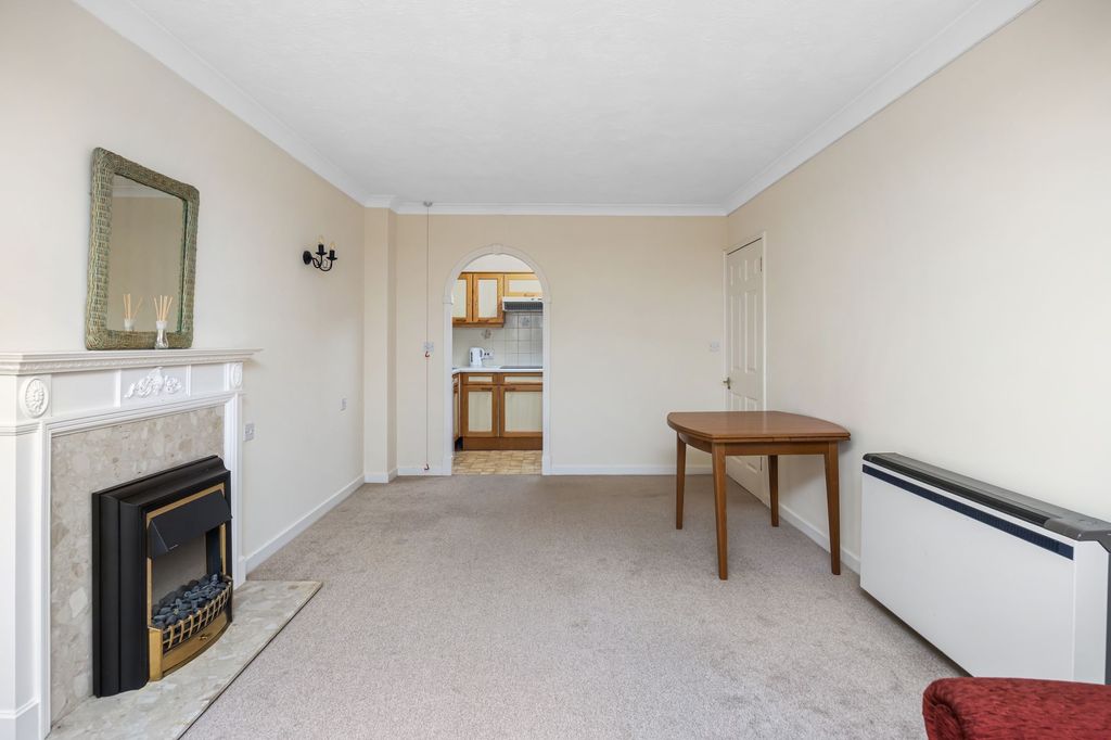 Property photo 3 of 13