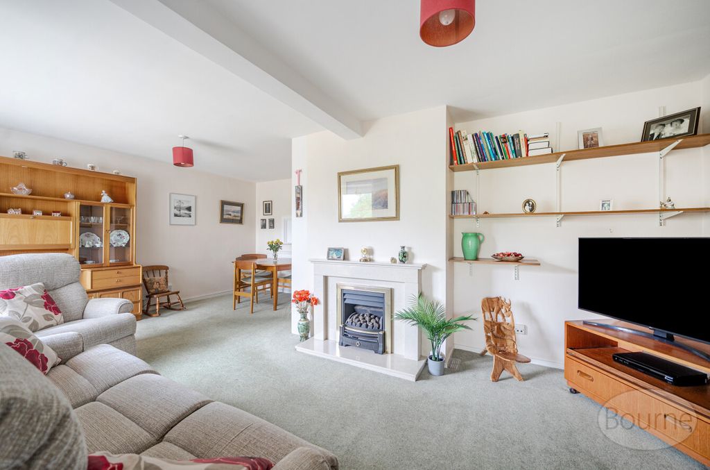 Property photo 3 of 13 F75Fd249-B518-417...
