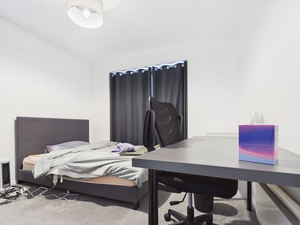 Property photo 3 of 9 Photo 12