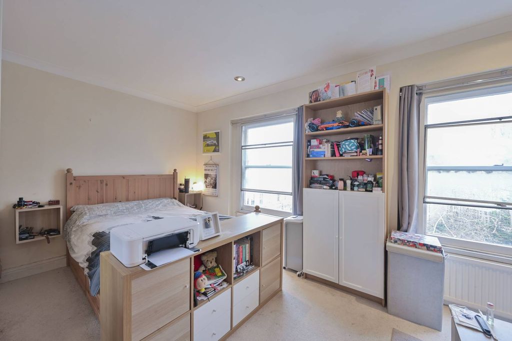 Property photo 2 of 7