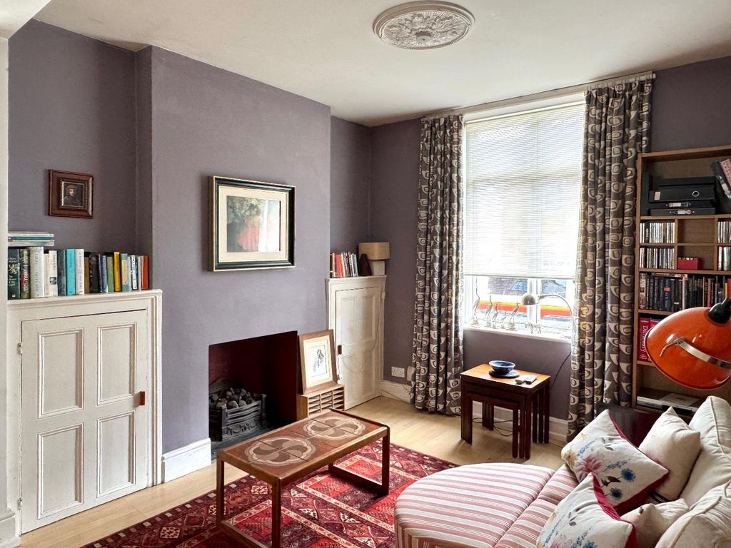 Property photo 2 of 11 Lounge/Dining Room