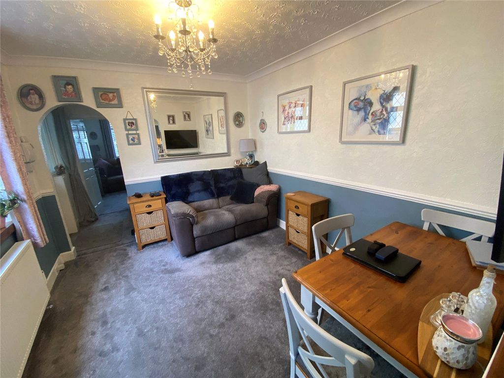 Property photo 3 of 30 Picture No. 24