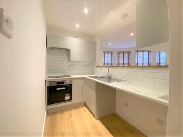 Property photo 2 of 8 Kitchen