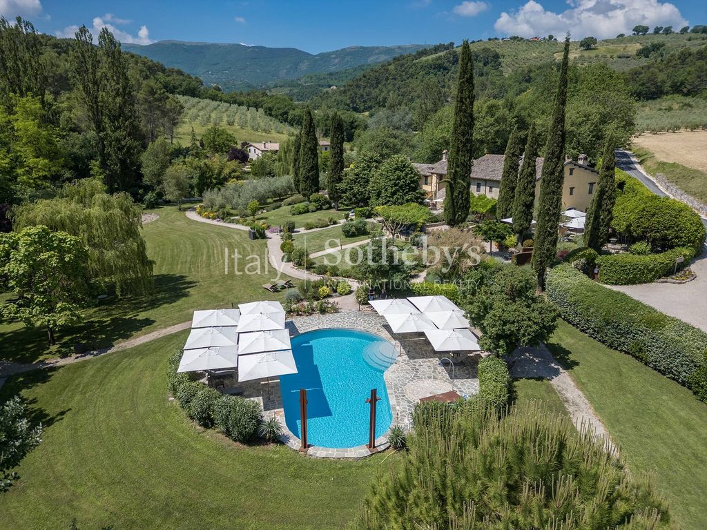 Property photo 1 of 33